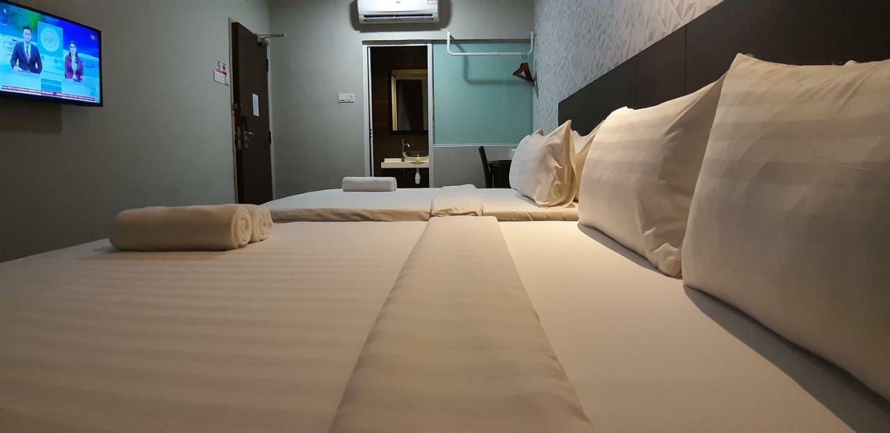 Miico Hotel @ Mount Austin Johor Bahru Exterior photo